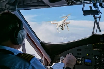 Drone terbang hitam, tahukah Anda hal-hal ini?
